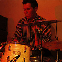 MIGUEL QUIROZ (PERCUSIONISTA)