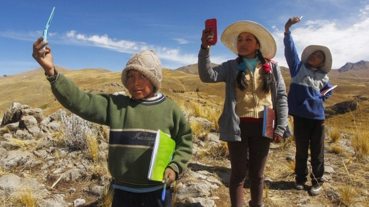 La Brecha Digital Del Perú Remedios Que No La Cierran Universidad Catolica San Pablo