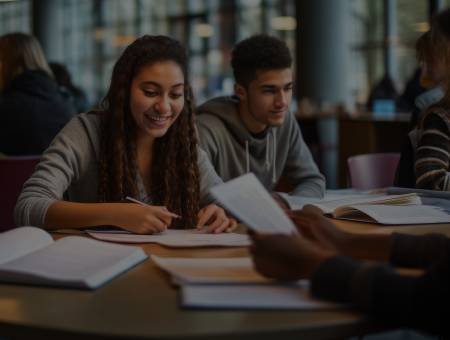 Citas y Referencias Bibliográficas