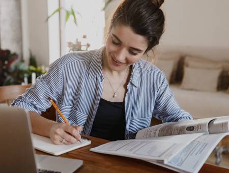 Charla Presentación del Diplomado en Redacción Académica y Científica