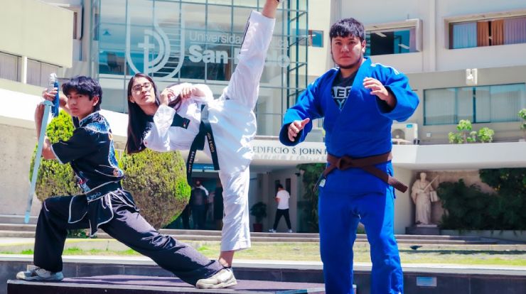 Brillan en las artes marciales: alumnos de la San Pablo suben al podio en el FISU América Combat Sports Lima 2025