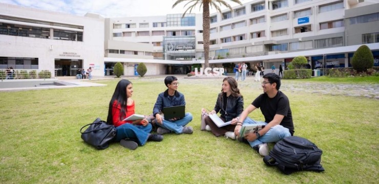 La San Pablo se mantiene como la universidad privada del sur del Perú mejor ubicada en ranking QS Latinoamérica 2027